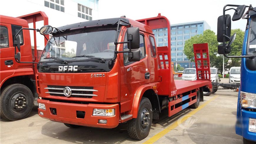 東風(fēng)福瑞卡藍(lán)牌平板車(chē)運(yùn)輸車(chē)