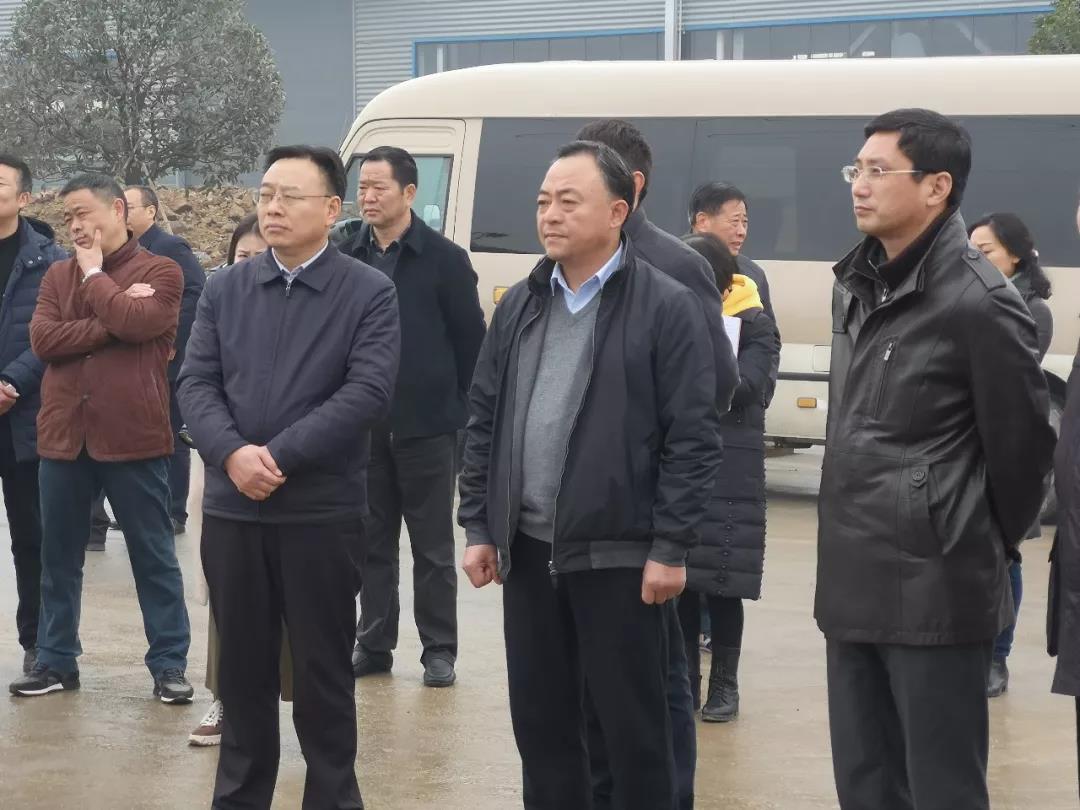 隨州市委、市人大代表團(tuán)蒞臨程力集團(tuán)商用車(chē)產(chǎn)業(yè)園視察